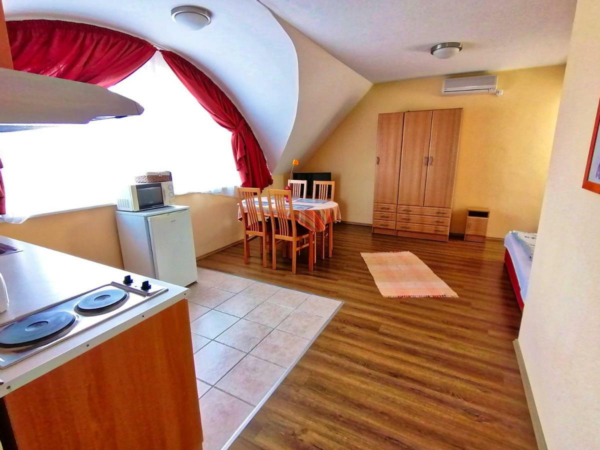 Villa Aida Apartman Hajdúszoboszló Zewnętrze zdjęcie