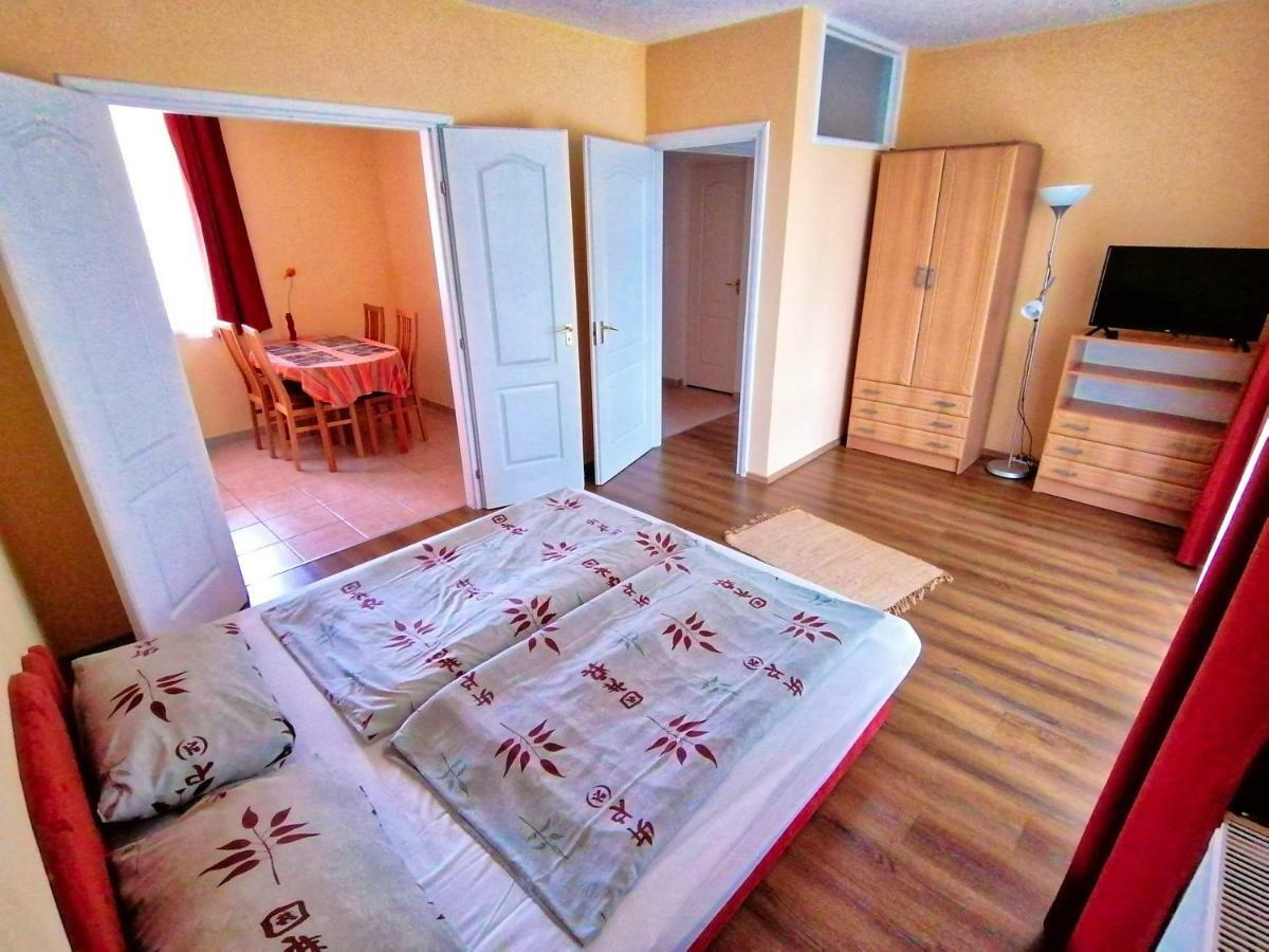 Villa Aida Apartman Hajdúszoboszló Zewnętrze zdjęcie