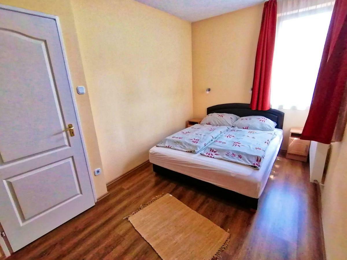 Villa Aida Apartman Hajdúszoboszló Zewnętrze zdjęcie