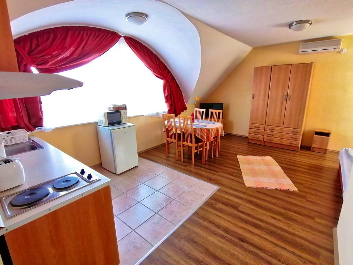 Villa Aida Apartman Hajdúszoboszló Zewnętrze zdjęcie