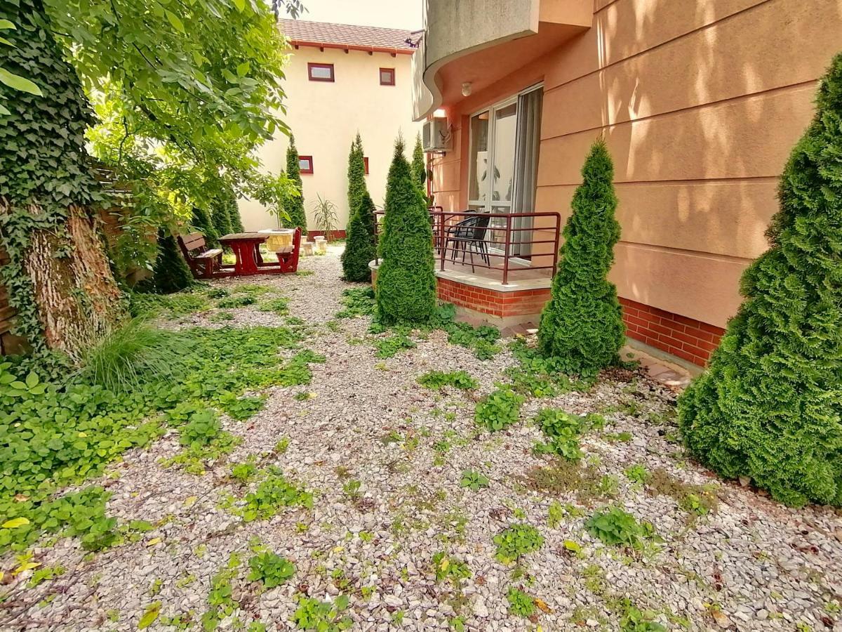 Villa Aida Apartman Hajdúszoboszló Zewnętrze zdjęcie