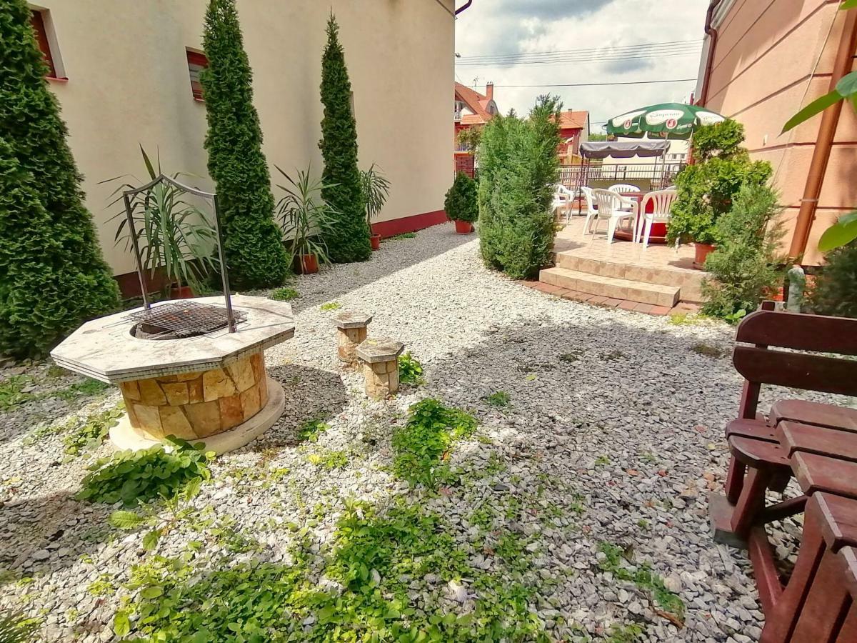 Villa Aida Apartman Hajdúszoboszló Zewnętrze zdjęcie
