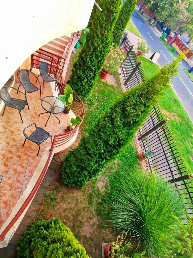 Villa Aida Apartman Hajdúszoboszló Zewnętrze zdjęcie