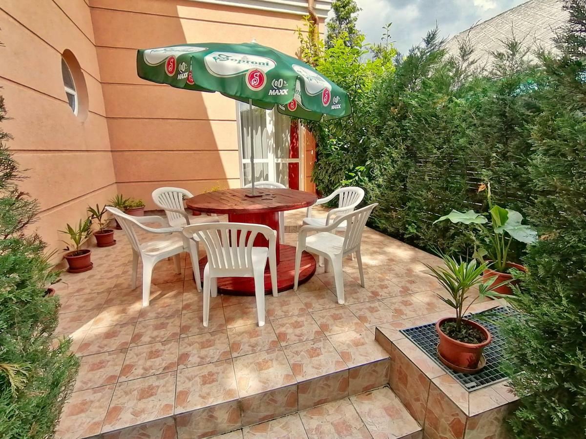 Villa Aida Apartman Hajdúszoboszló Zewnętrze zdjęcie